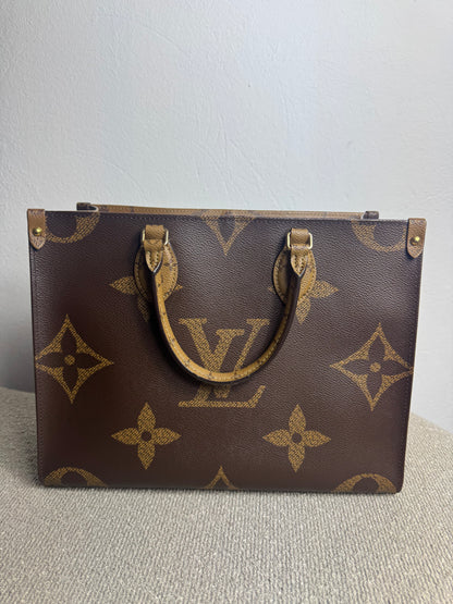 Louis Vuitton OnTheGo MM – Monogram Reverse