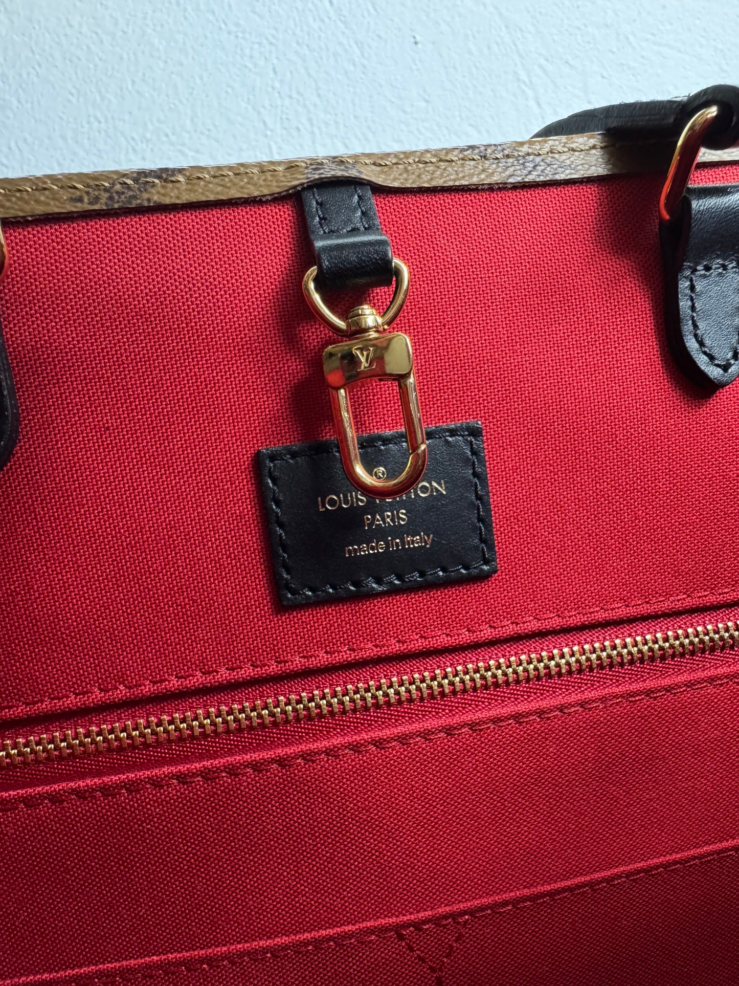 Louis Vuitton OnTheGo MM – Monogram Reverse