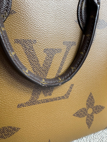 Louis Vuitton OnTheGo MM – Monogram Reverse