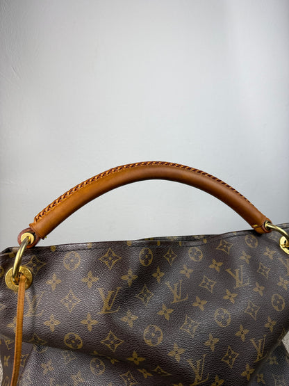 Louis Vuitton Artsy MM – Monogram Canvas