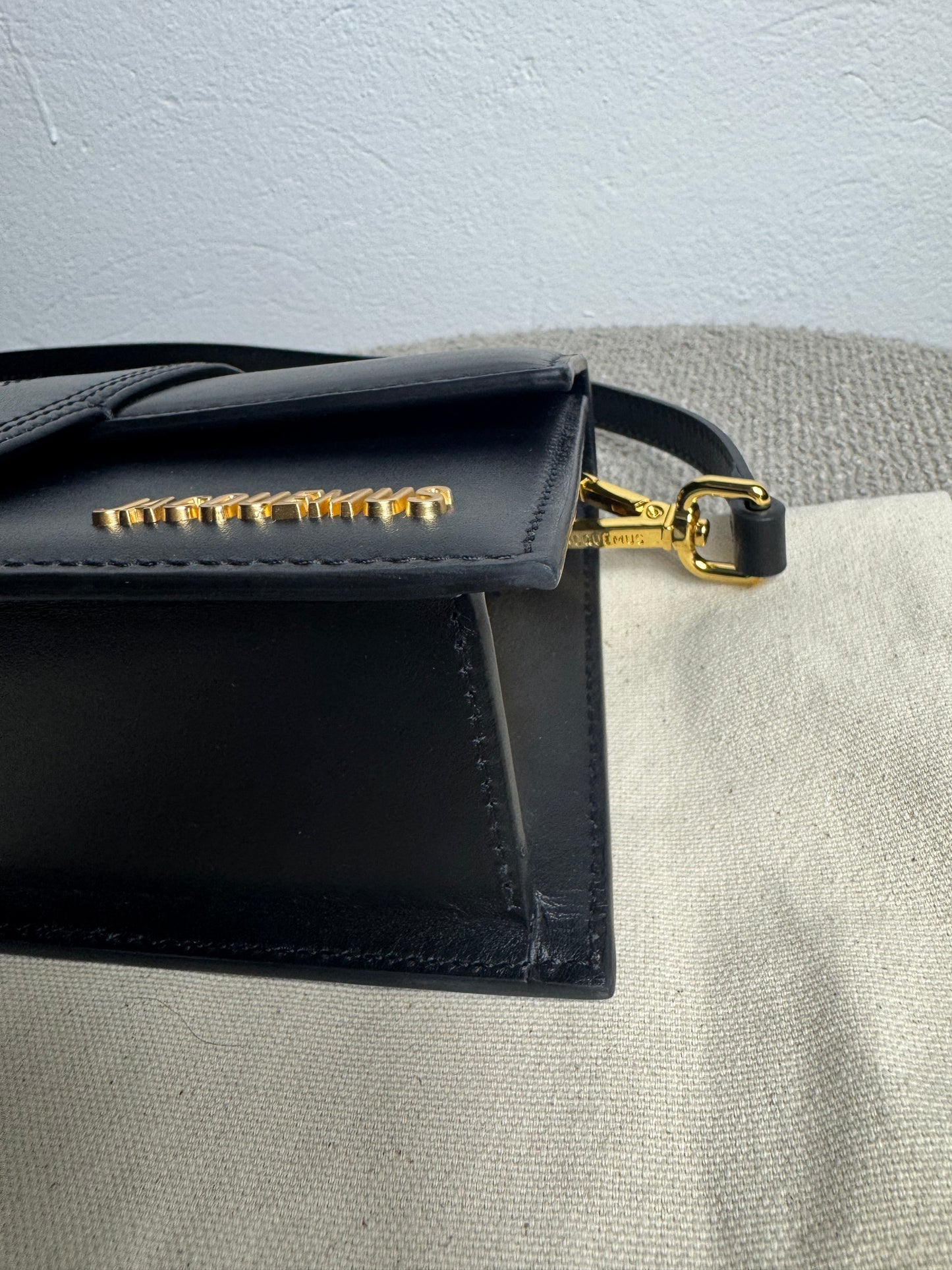 Jacquemus Le Grand Bambino – Schwarz