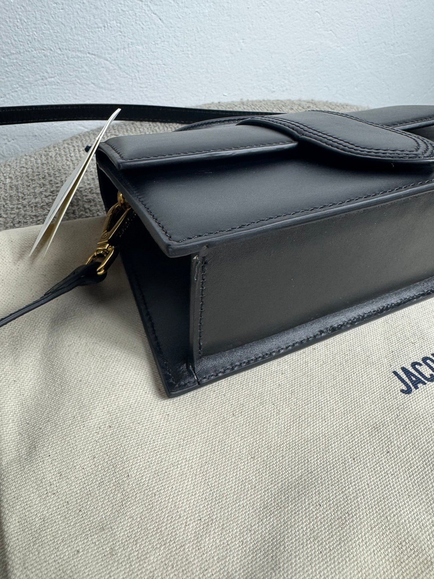 Jacquemus Le Grand Bambino – Schwarz