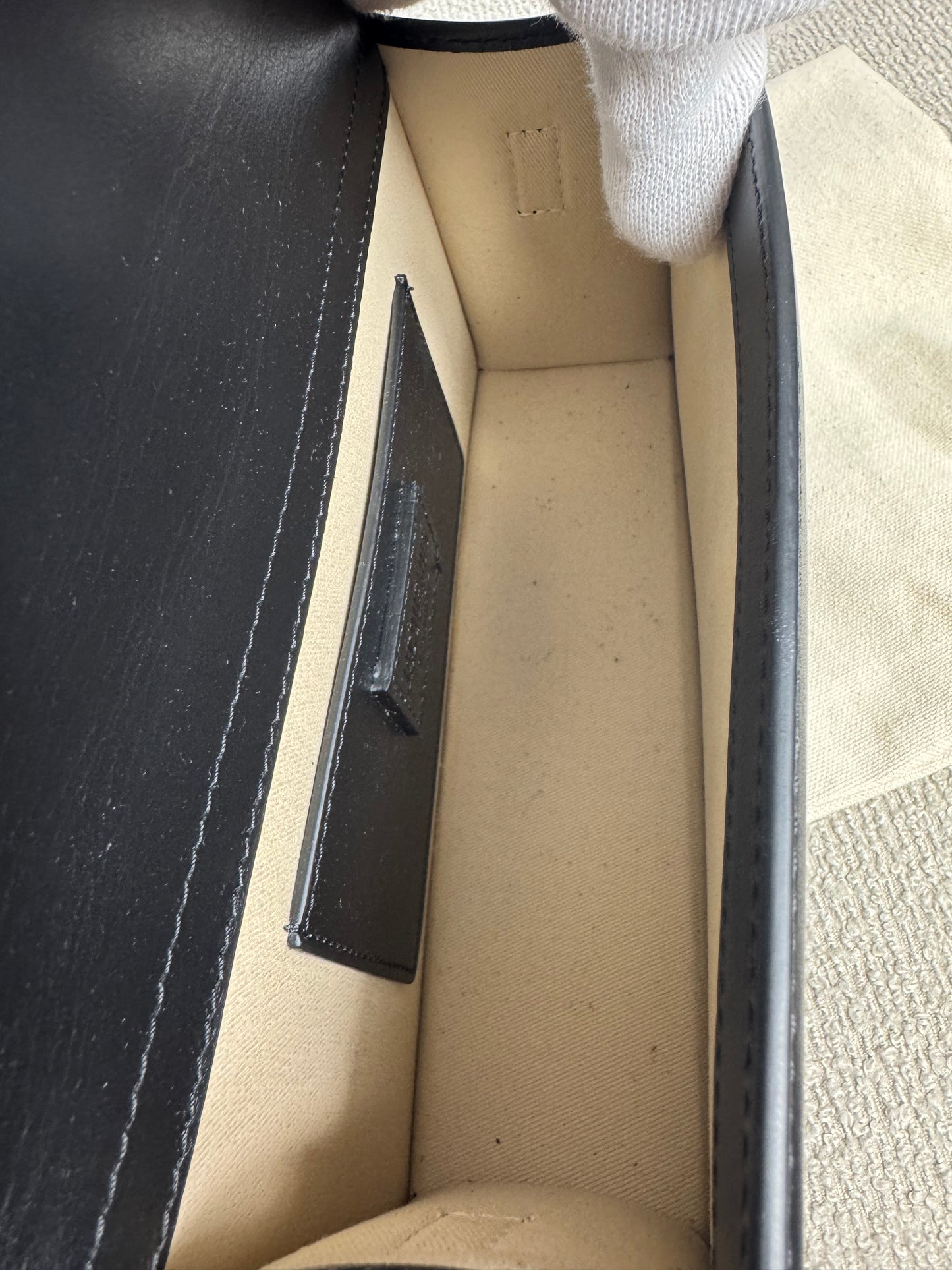 Jacquemus Le Grand Bambino – Schwarz