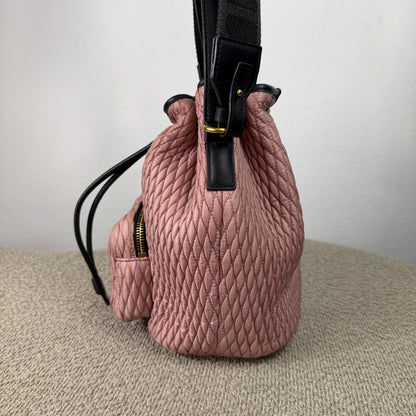 Moncler Kilia Quilted Nylon Bucket Bag – Rosa
