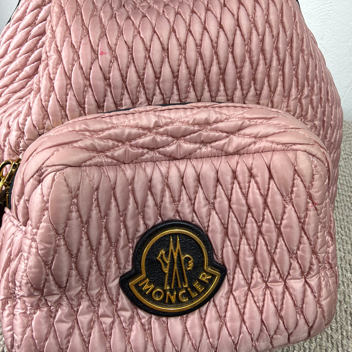 Moncler Kilia Quilted Nylon Bucket Bag – Rosa