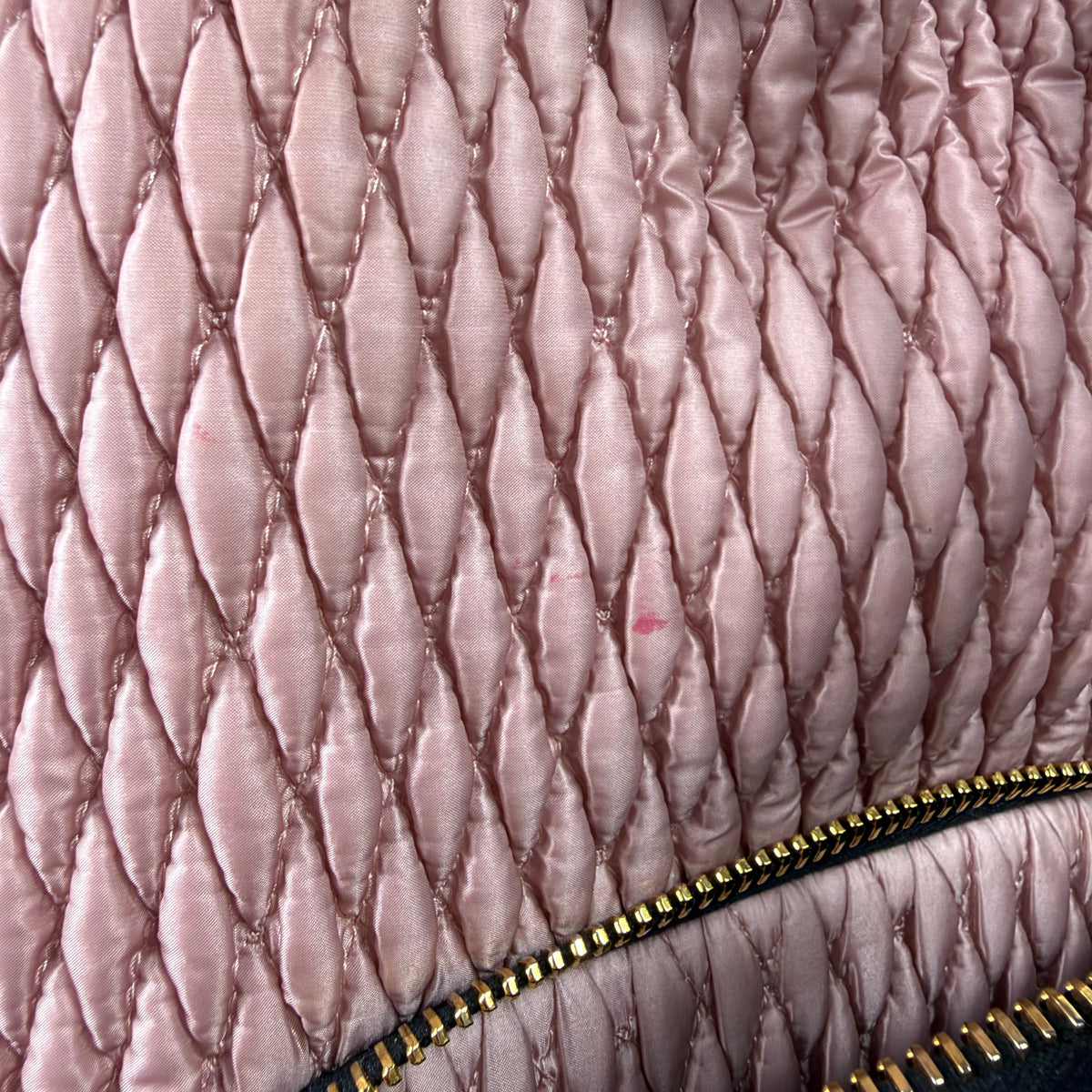Moncler Kilia Quilted Nylon Bucket Bag – Rosa