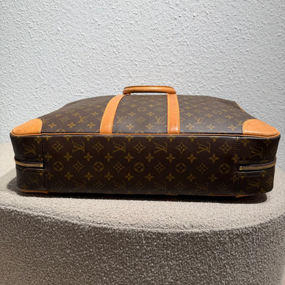 Louis Vuitton Sirius 55 – Monogram Canvas mit originalem Kleidersack