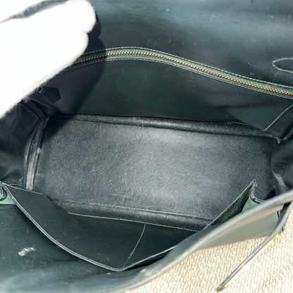 Hermès Kelly 32 Retourné – Vert Foncé Box Calf Leder mit Gold Hardware