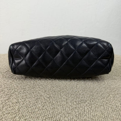 Chanel Vintage Drawstring Schultertasche – Dunkelblau mit Gold Hardware