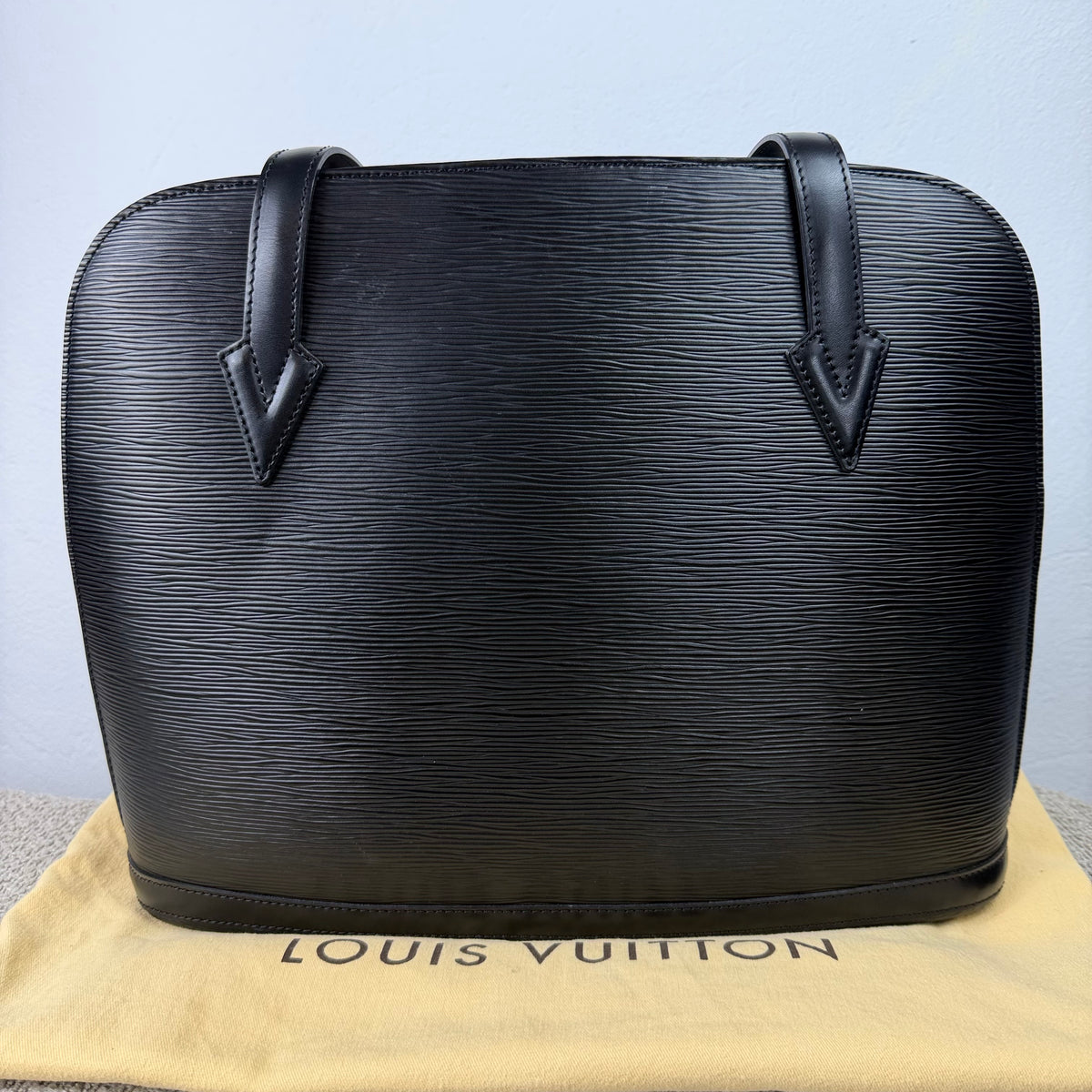 Louis Vuitton Lussac – Epi Leder Schwarz