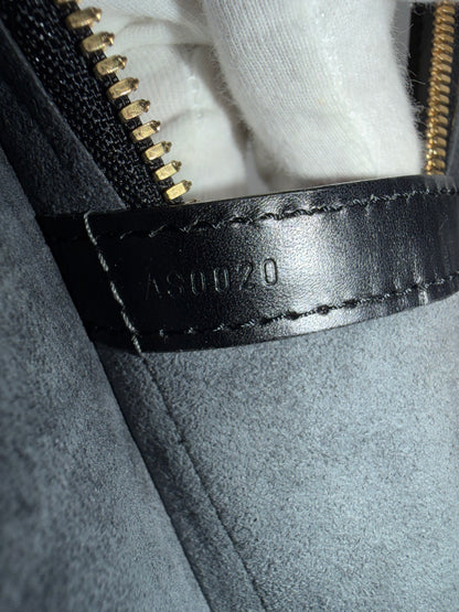 Louis Vuitton Lussac – Epi Leder Schwarz