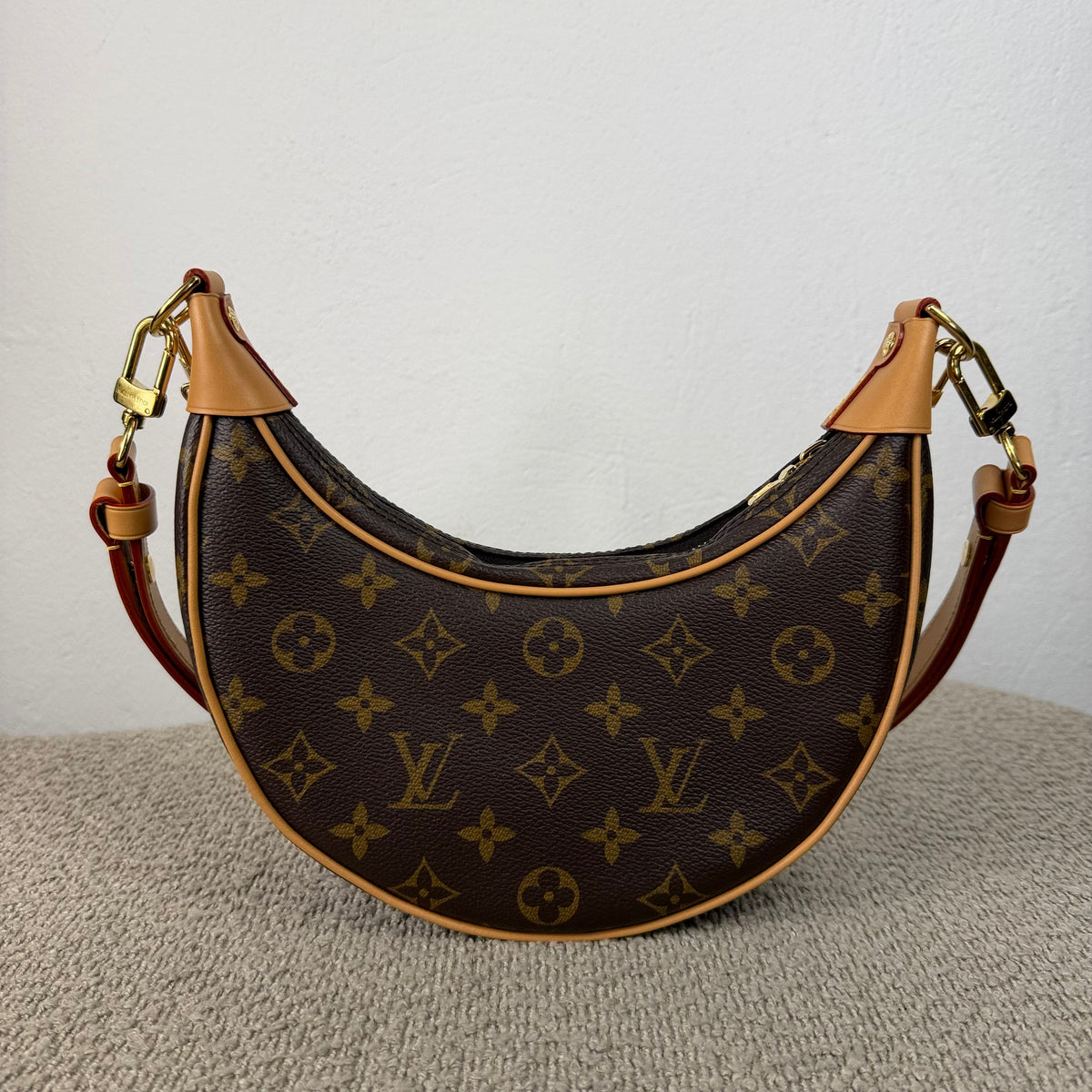 Louis Vuitton Loop – Monogram Canvas