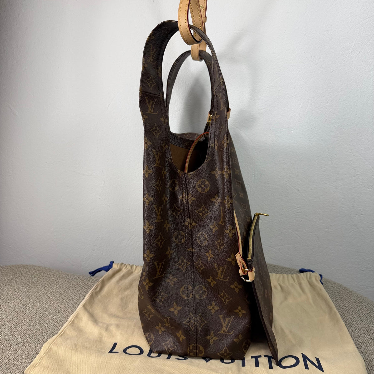 Louis Vuitton Atlantis GM – Monogram Canvas