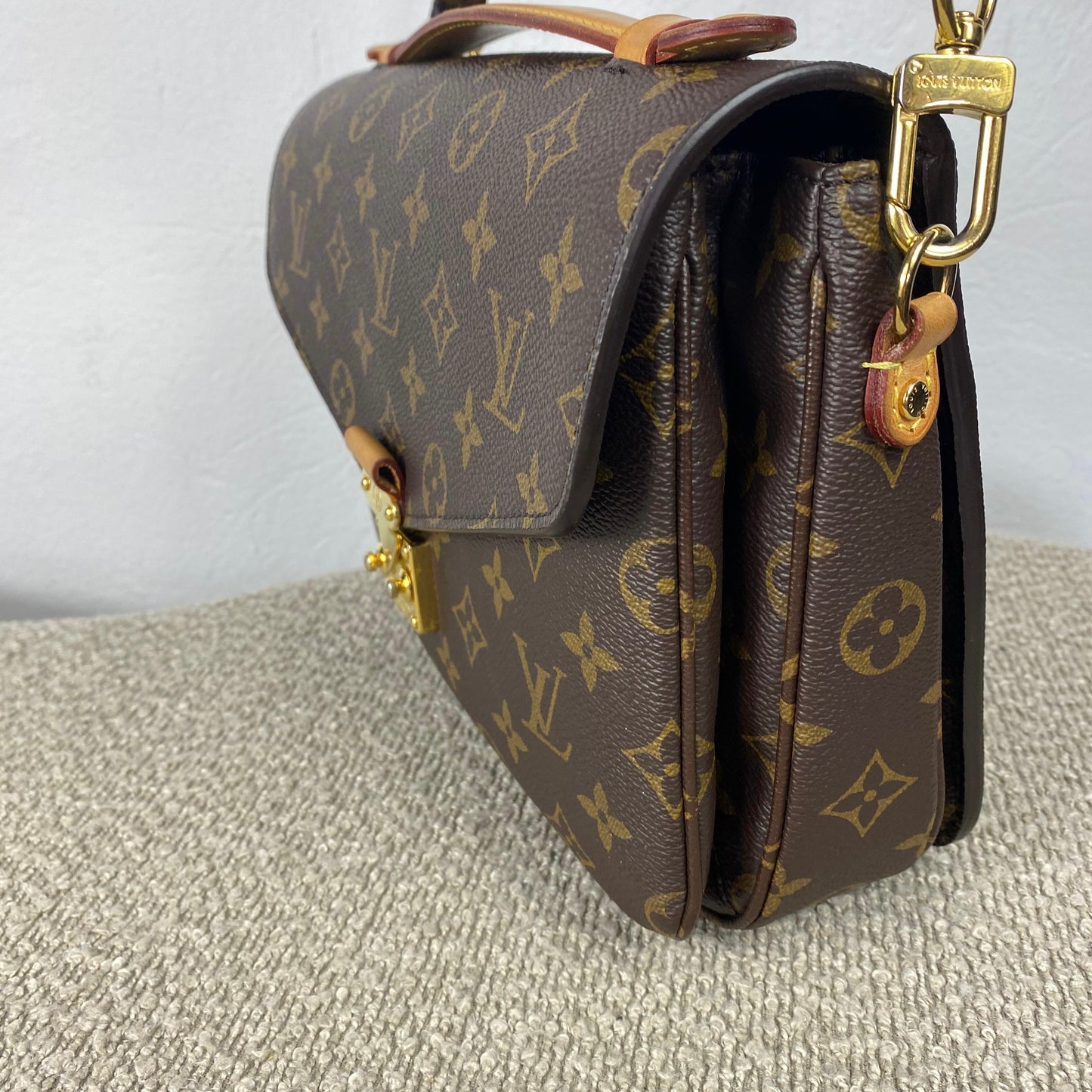 Louis Vuitton Pochette Métis – Monogram Canvas