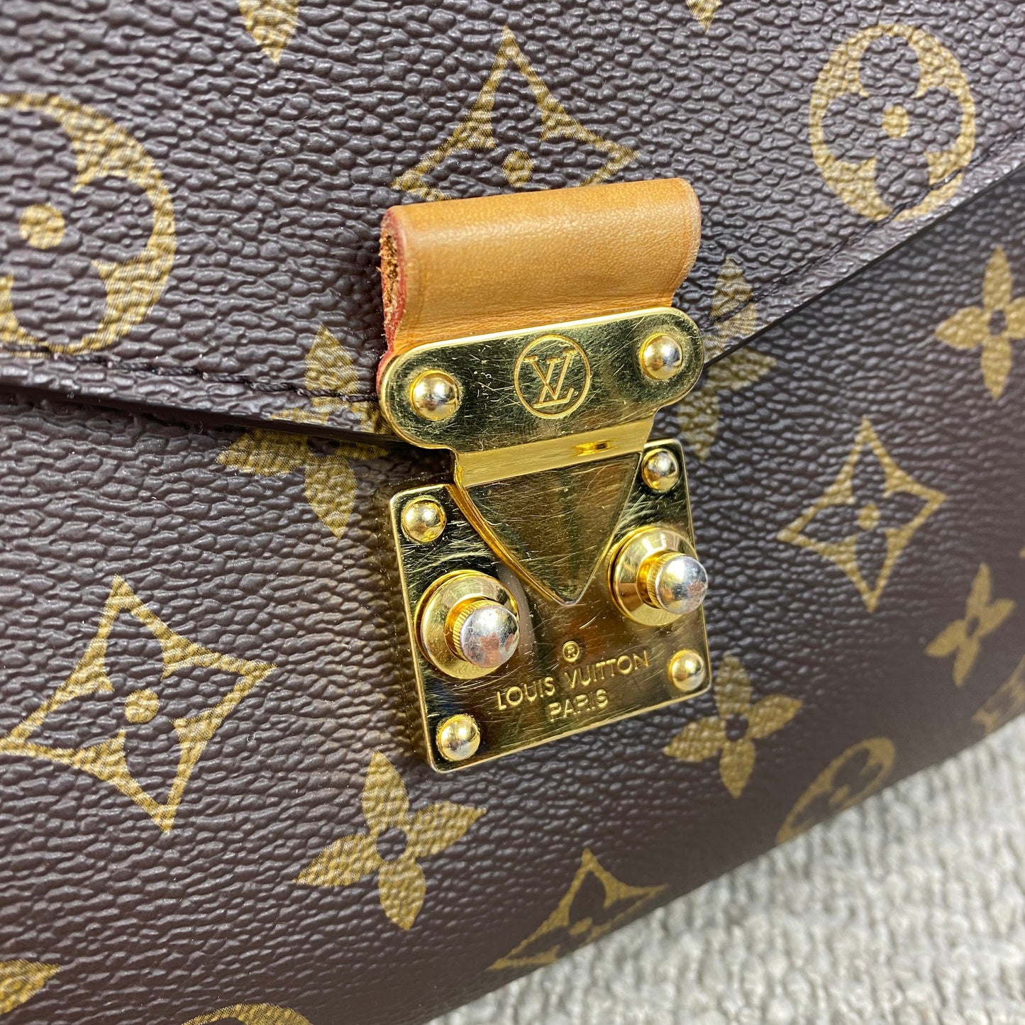 Louis Vuitton Pochette Métis – Monogram Canvas