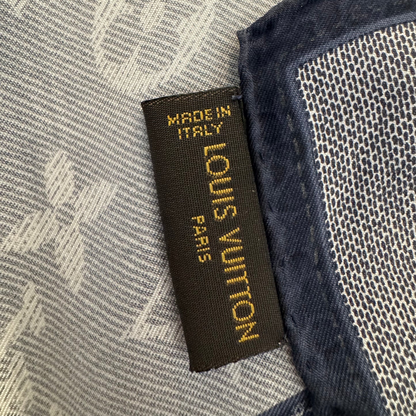 Louis Vuitton Carré 90 Monogram Seidentuch