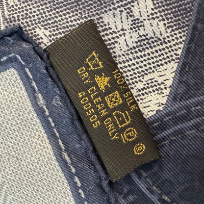Louis Vuitton Carré 90 Monogram Seidentuch