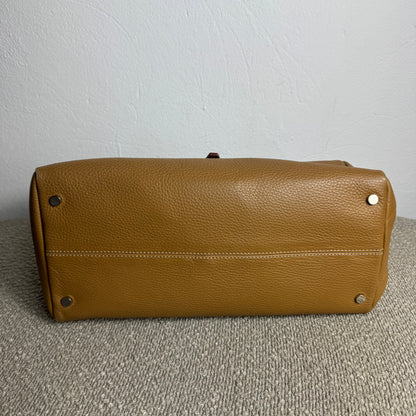 Sac en cuir souple Burberry – Veau grainé avec bandoulière Icon Stripe