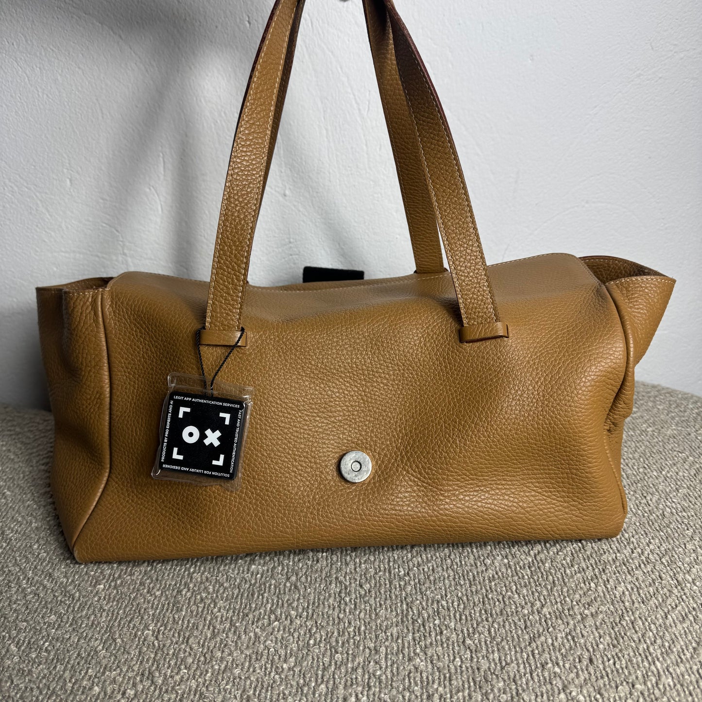 Sac en cuir souple Burberry – Veau grainé avec bandoulière Icon Stripe
