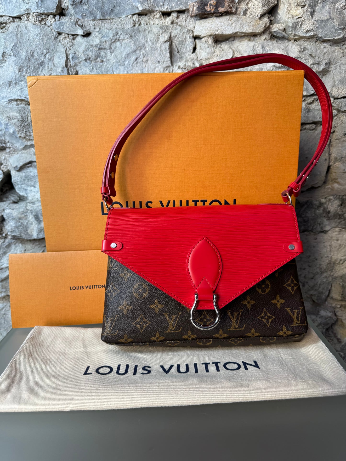 Louis Vuitton Saint Michel Monogram & Epi Leder Coquelicot