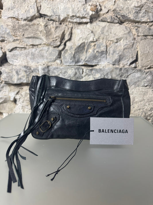 Balenciaga Classic Clutch aus Leder in Schwarz