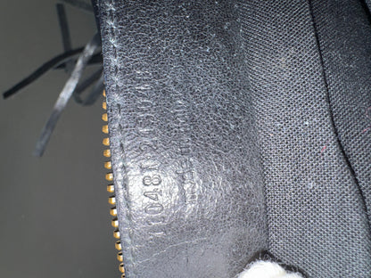 Balenciaga Classic Clutch aus Leder in Schwarz