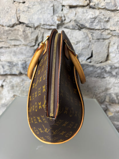 Louis Vuitton Ellipse MM Monogram Canvas
