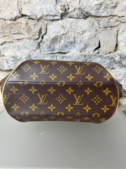 Louis Vuitton Ellipse MM Monogram Canvas