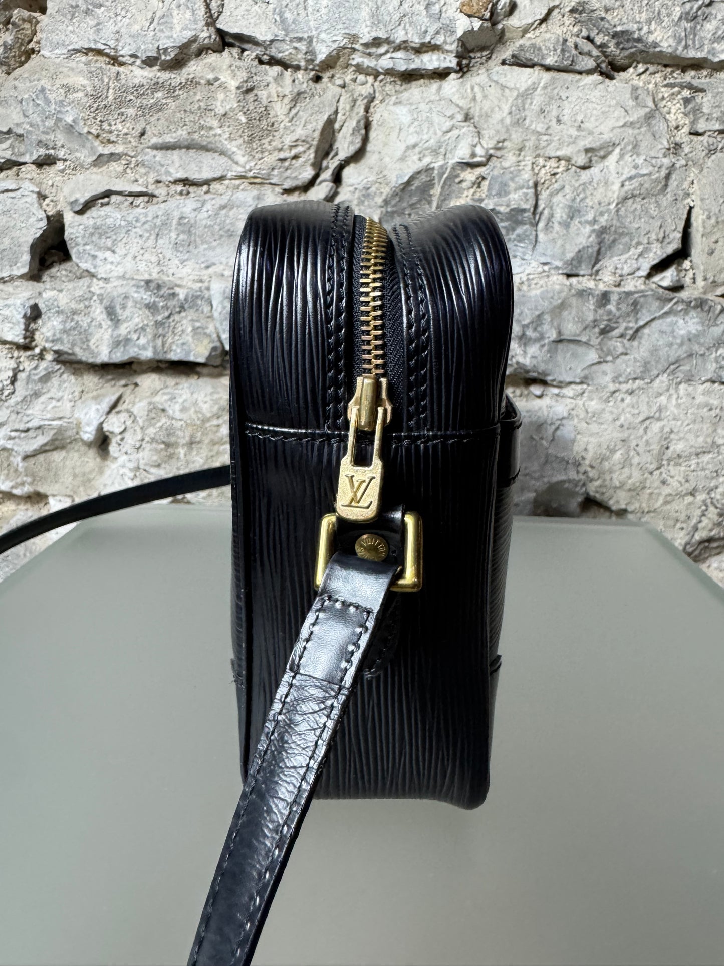 Louis Vuitton Trocadéro 27 Epi Leder Schwarz