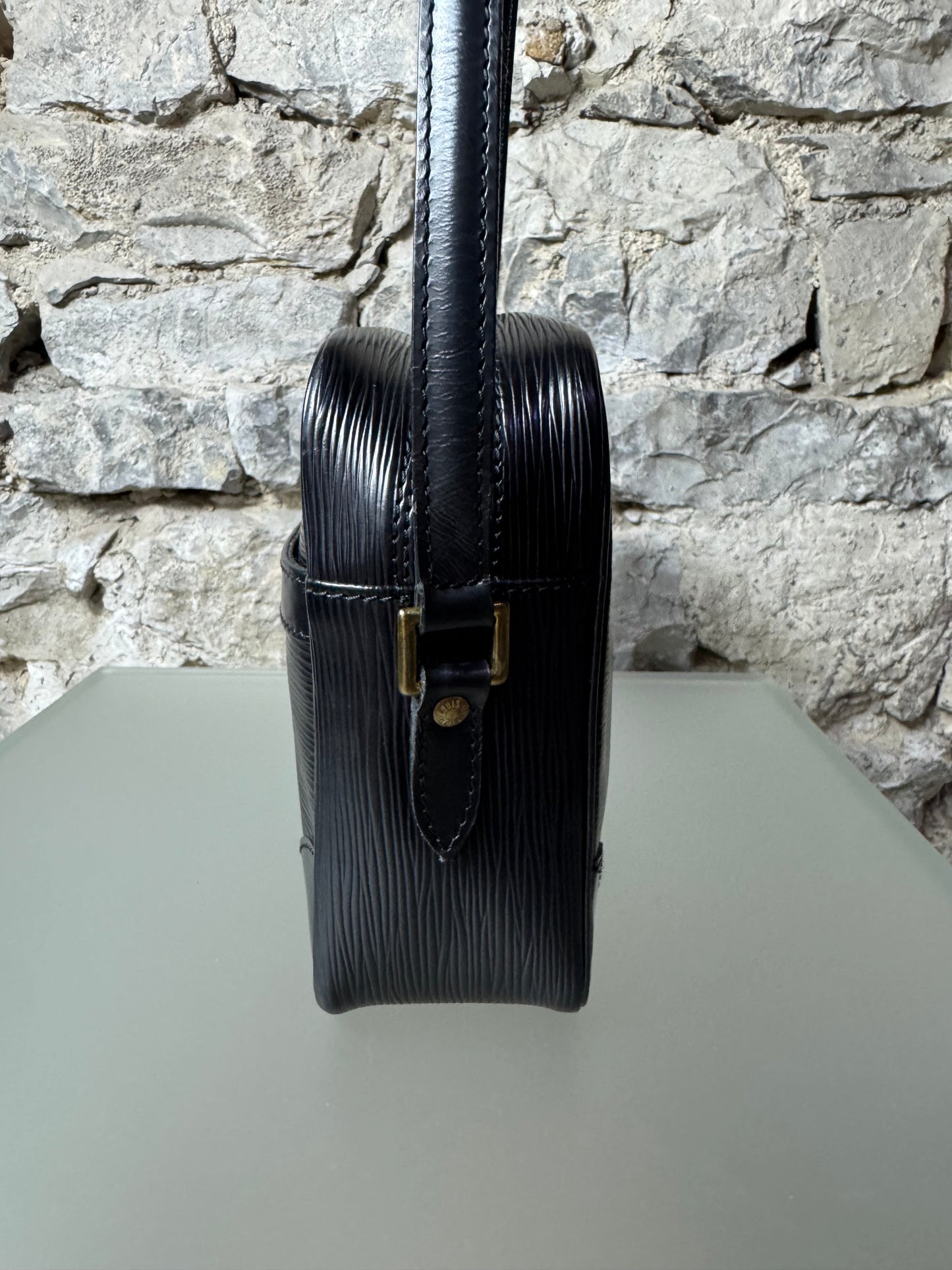 Louis Vuitton Trocadéro 27 Epi Leder Schwarz