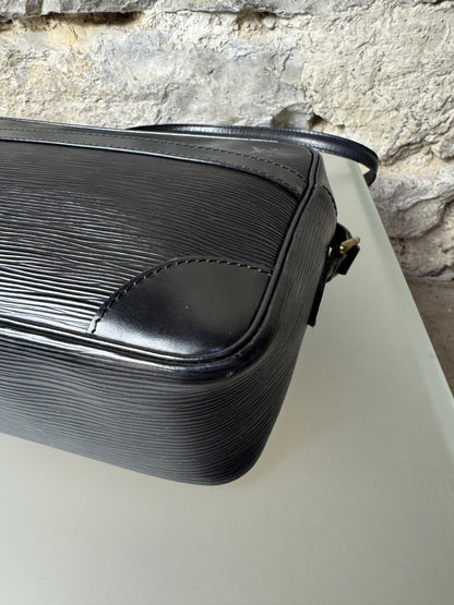 Louis Vuitton Trocadéro 27 Epi Leder Schwarz