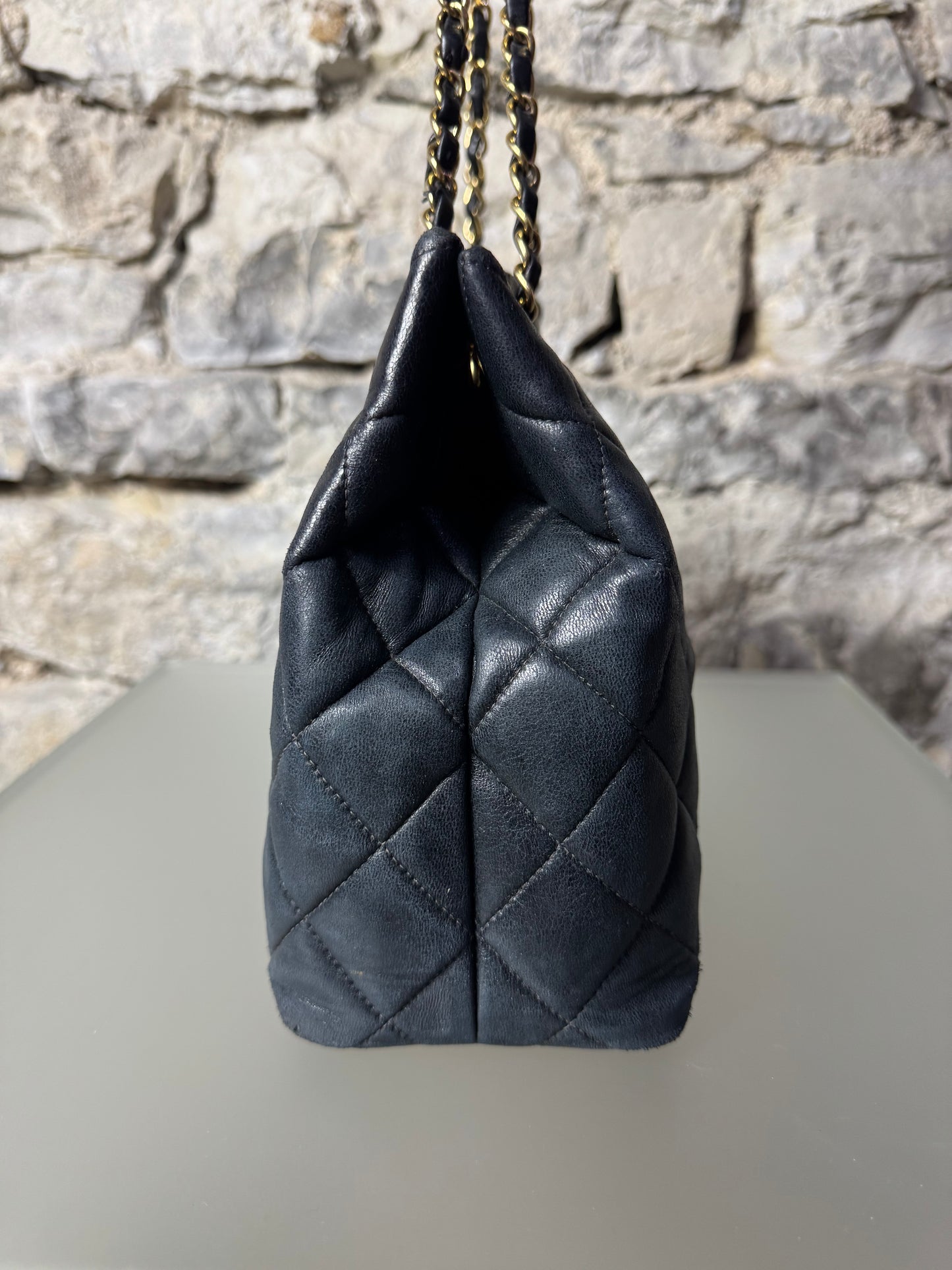 Chanel Vintage CC Chain Shoulder Bag Schwarz