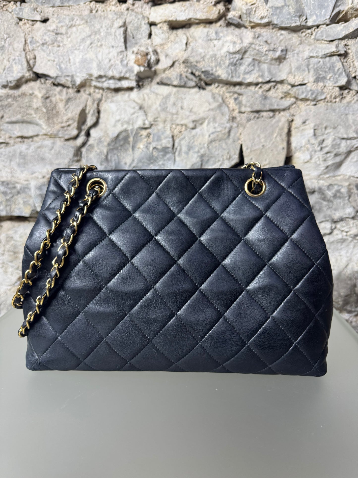 Chanel Vintage CC Chain Shoulder Bag Schwarz