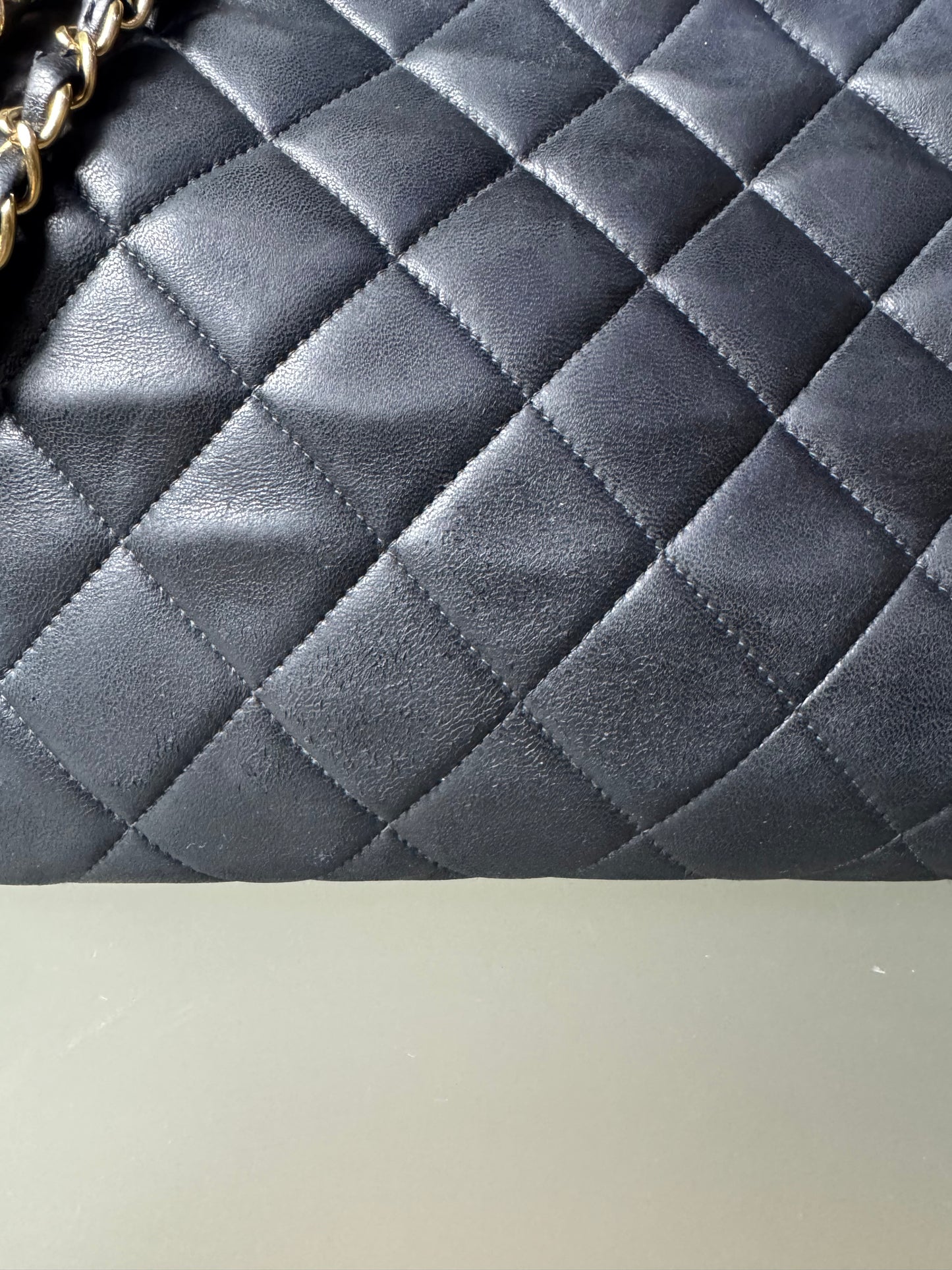 Chanel Vintage CC Chain Shoulder Bag Schwarz