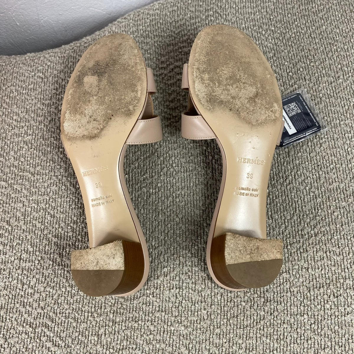Hermès Oasis Sandalen – Nude – Größe 39