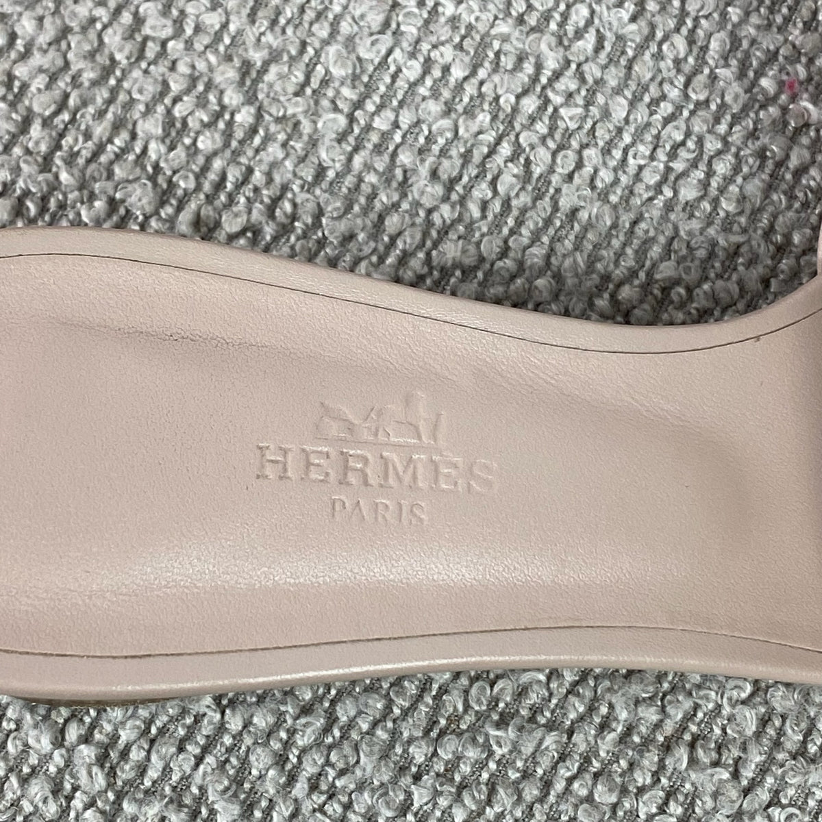 Hermès Oasis Sandalen – Nude – Größe 39