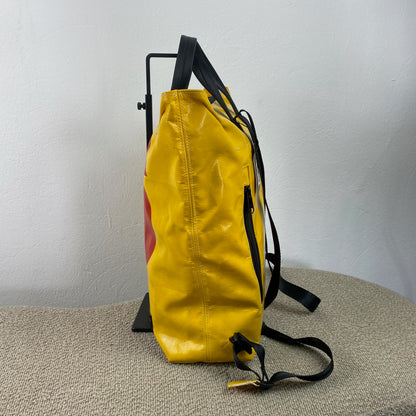 FREITAG Rucksack – Gelb/Rot