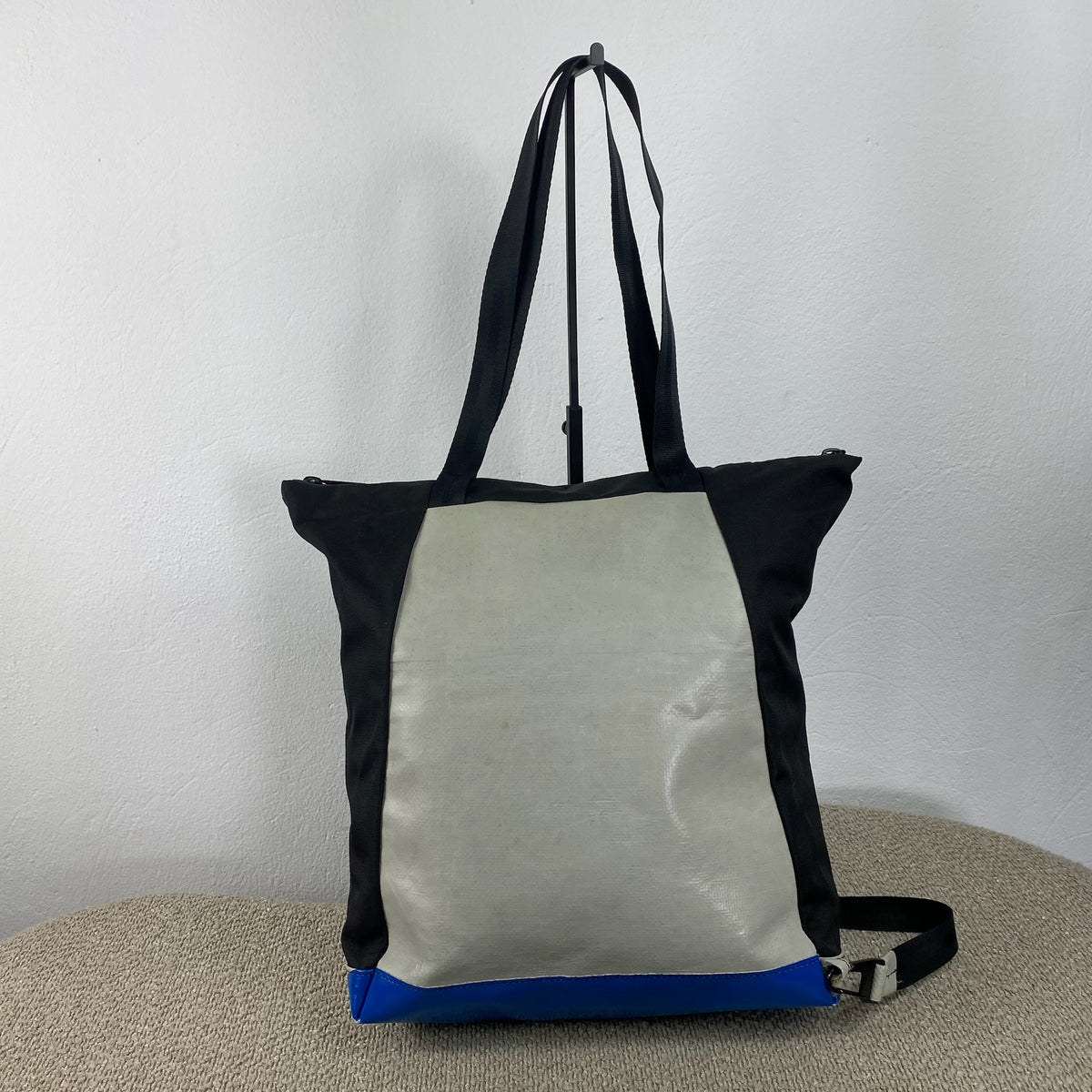 FREITAG F620 DAVIAN Tote Bag – Blau/Grau/Schwarz