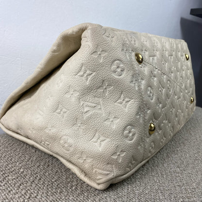Louis Vuitton Artsy GM – Monogram Empreinte Leder Creme