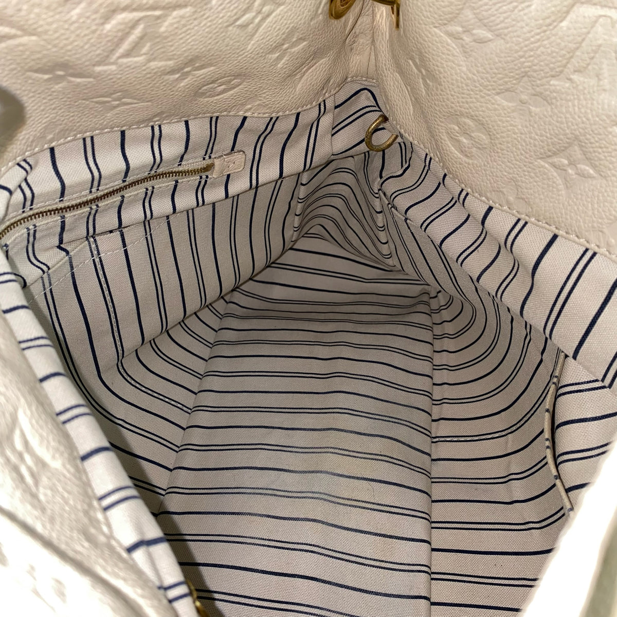 Louis Vuitton Artsy GM – Monogram Empreinte Leder Creme