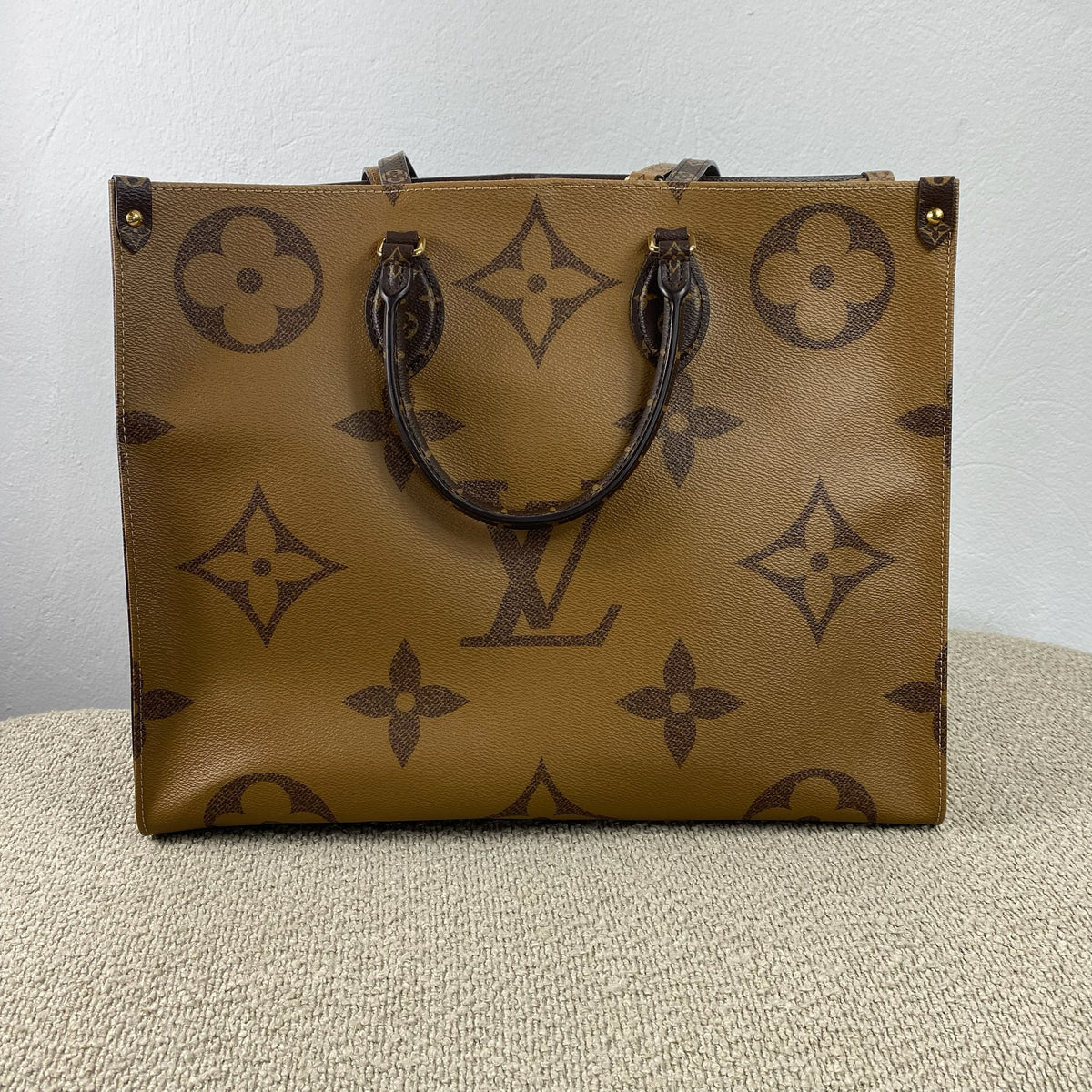 Louis Vuitton OnTheGo GM – Monogram / Monogram Reverse