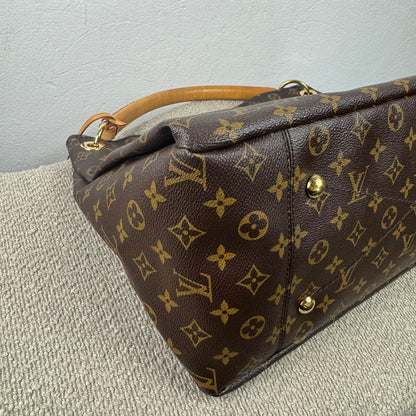 Louis Vuitton Artsy GM – Monogram Canvas
