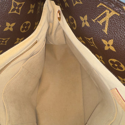 Louis Vuitton Artsy GM – Monogram Canvas