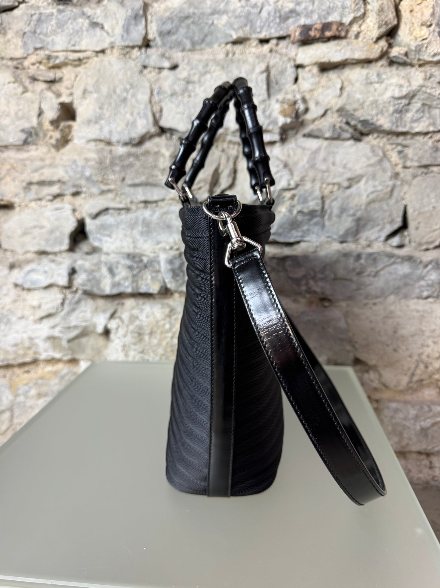 Gucci Bamboo Bullet Handtasche – Schwarz