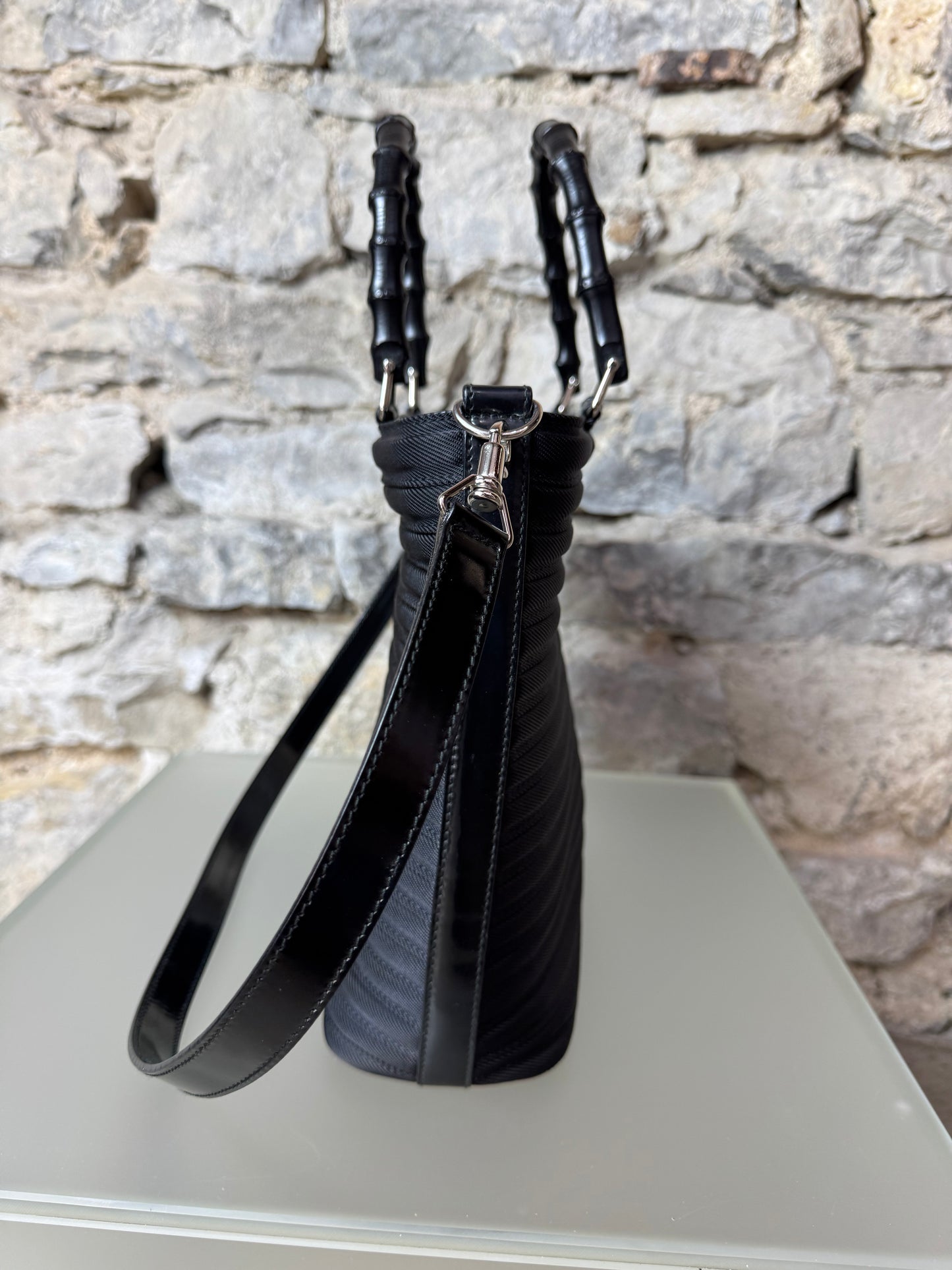 Gucci Bamboo Bullet Handtasche – Schwarz