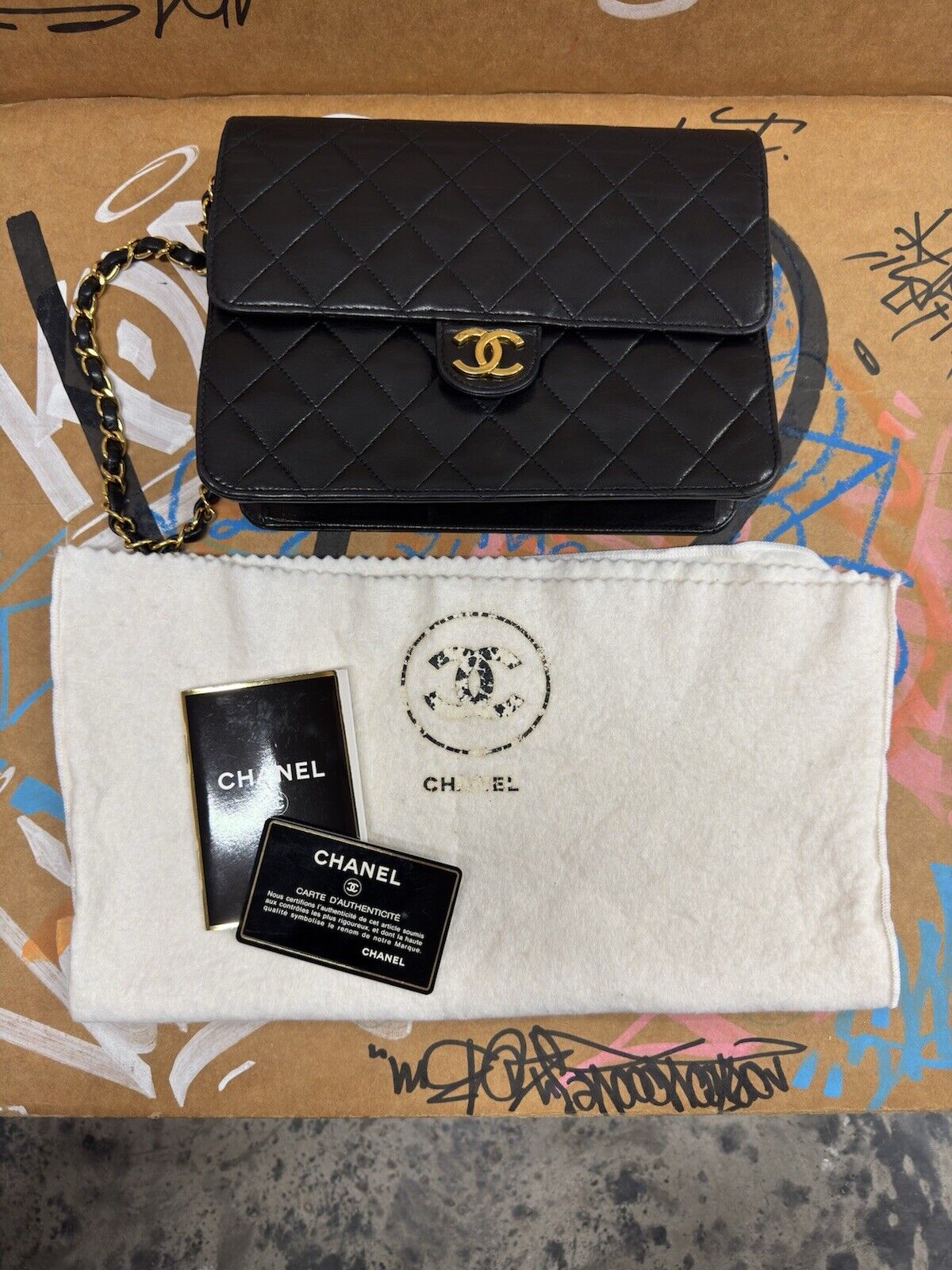 Chanel Handtasche Schultertasche Leder Classic Flap Bag Timeless