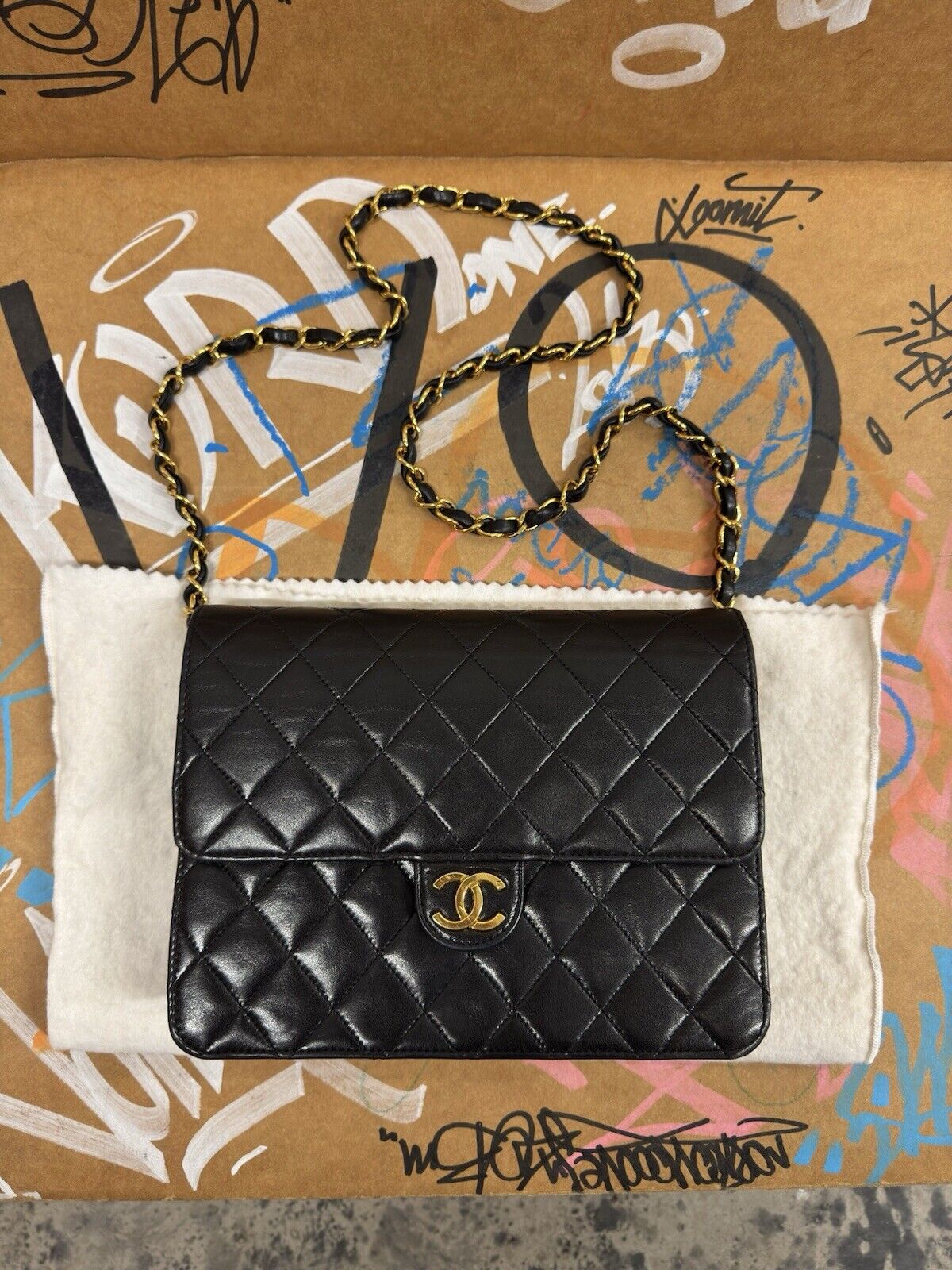 Chanel Handtasche Schultertasche Leder Classic Flap Bag Timeless