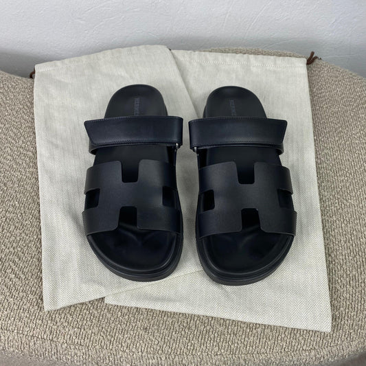 Hermès Chypre Sandalen Schwarz – Gr. 40