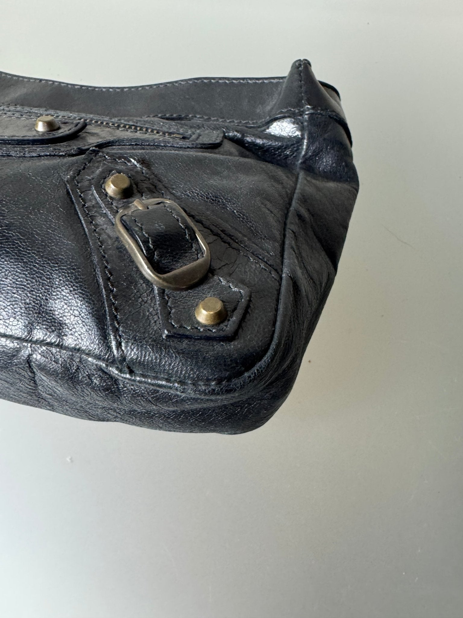Balenciaga Classic Clutch aus Leder in Schwarz - BagAffair
