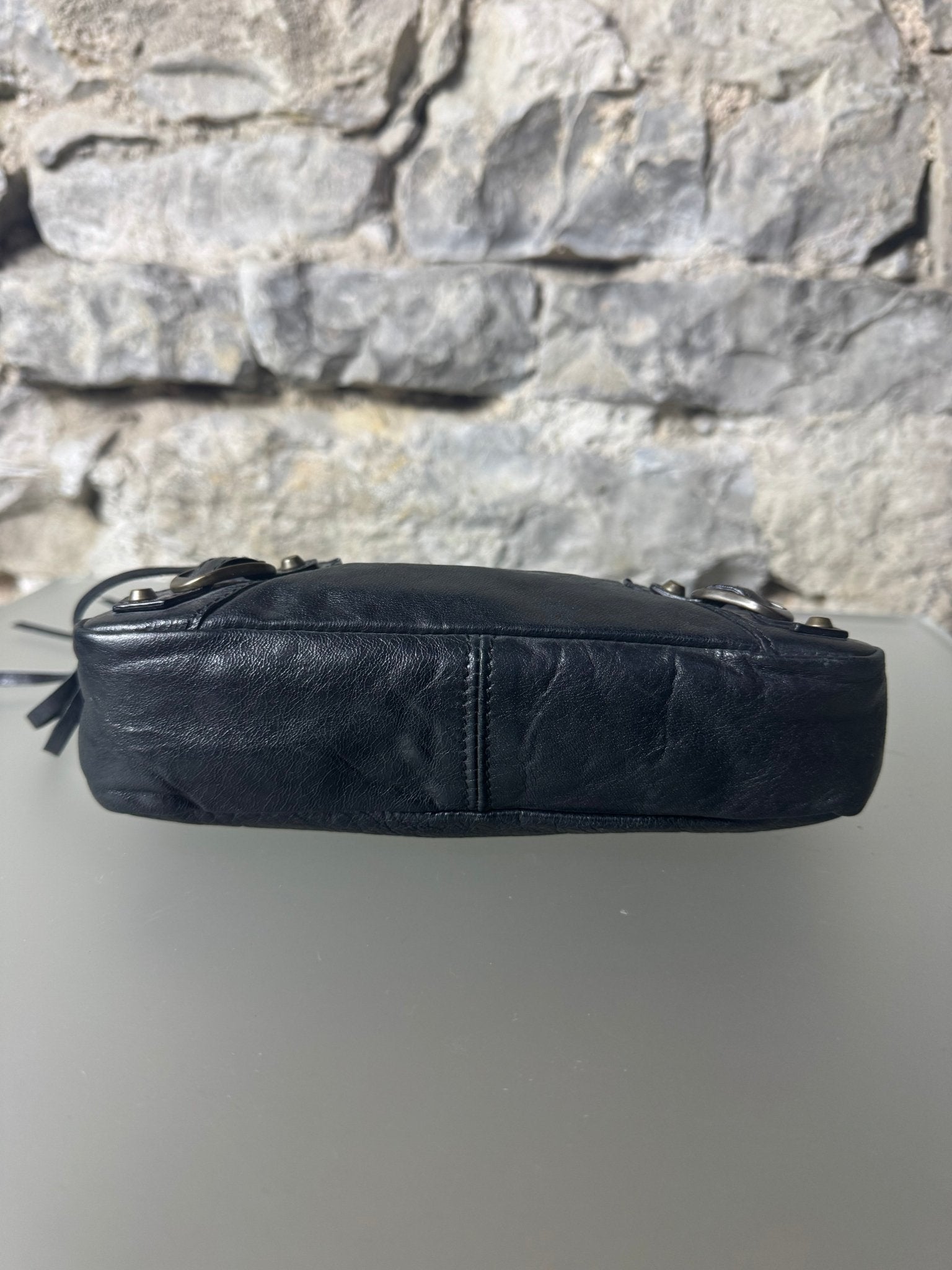 Balenciaga Classic Clutch aus Leder in Schwarz - BagAffair